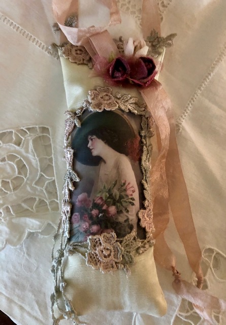 Easter Bonnet Sachet!  (OOAK)
