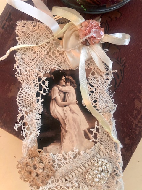 Altered Tag/Mother's Day/Gift Topper!
